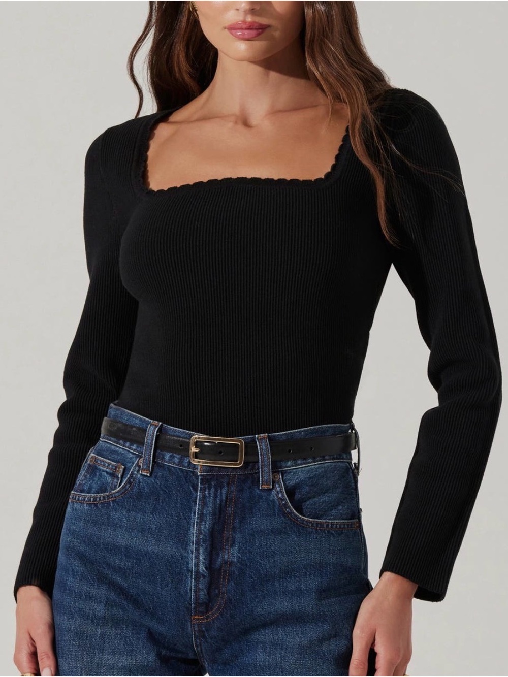 Astr the Label scalloped trim rib Long Sleeve Top